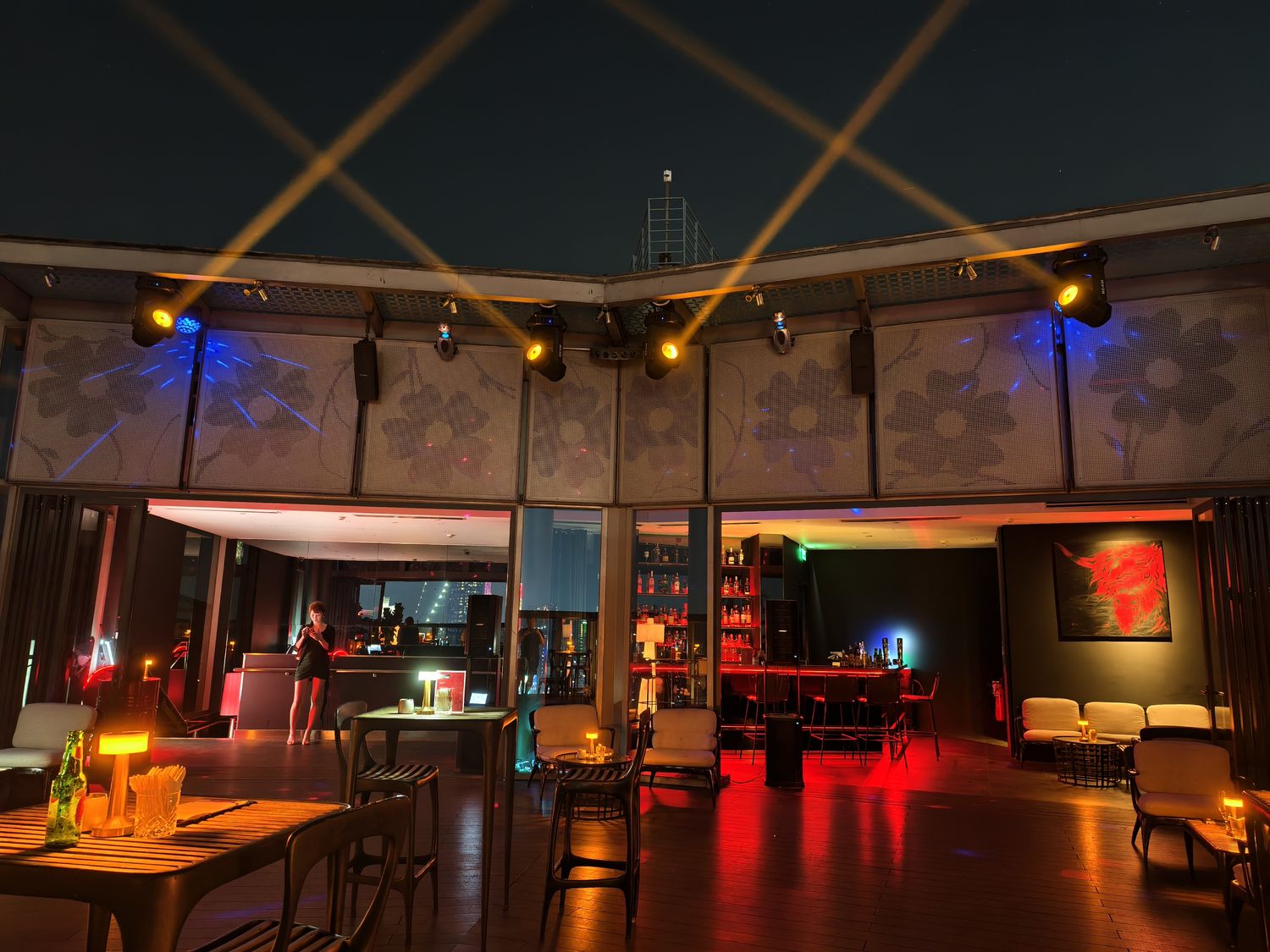 胡志明市高級餐廳|Pullman五星飯店高空牛排館 Mad Cow Saigon，和牛與百萬夜景一次滿足! @混血珊莎的奇幻旅程