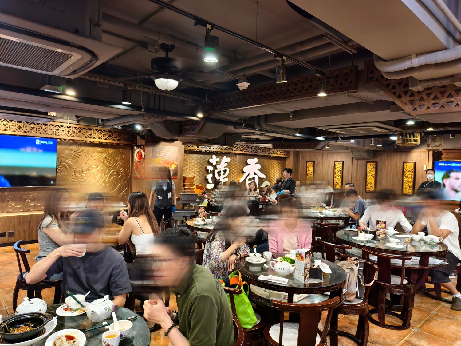 【香港必吃】百年傳統老字號「蓮香樓」，懷舊粵式茶樓，KKday獨家優惠包茶芥及服務費! @混血珊莎的奇幻旅程