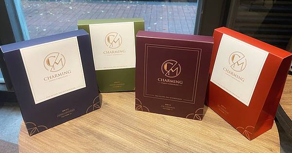 【美食分享】喬名巧克力∣女生的最愛，甜甜巧克力飲，甜在心卻不增胖，健康少糖又健康，也是情人節送禮最佳選擇。 @混血珊莎的奇幻旅程