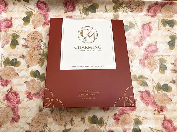 【美食分享】喬名巧克力∣女生的最愛，甜甜巧克力飲，甜在心卻不增胖，健康少糖又健康，也是情人節送禮最佳選擇。 @混血珊莎的奇幻旅程