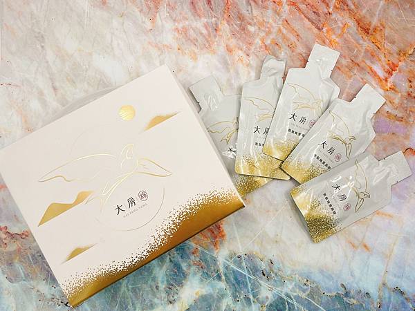 【保養推薦】大房楊胜肽蜂蜜燕窩飲∣女孩必備養顏聖品，喝出Q彈美肌 @混血珊莎的奇幻旅程
