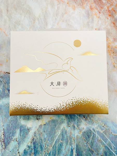 【保養推薦】大房楊胜肽蜂蜜燕窩飲∣女孩必備養顏聖品，喝出Q彈美肌 @混血珊莎的奇幻旅程