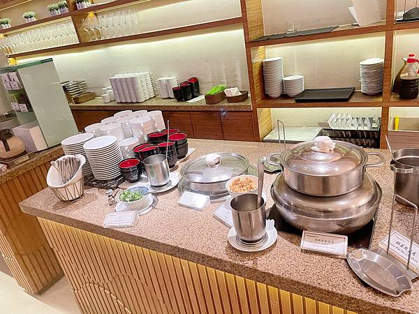 【台北飯店吃到飽】大倉久和大飯店-歐風館自助餐，多國料理吃到飽還有紅白酒無限暢飲，下午茶每人只要800元! @混血珊莎的奇幻旅程