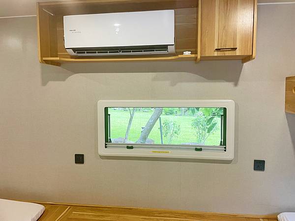 【宜蘭露營車】那山那谷，免搭帳露營車，星空烤肉BBQ，還能玩沙灘車跟漂漂河! @混血珊莎的奇幻旅程