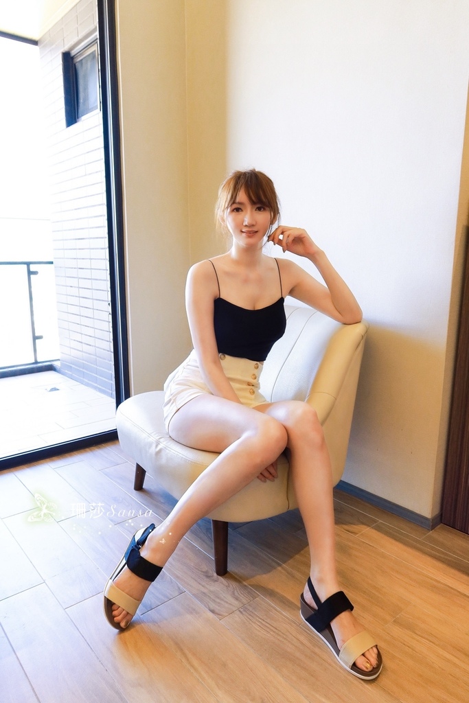【穿搭配件】台灣小資族最愛品牌FMshoes，高CP值小資族也能輕鬆入手的平價時尚，MIT台灣製大尺碼女鞋，好走又美型的涼鞋 @混血珊莎的奇幻旅程