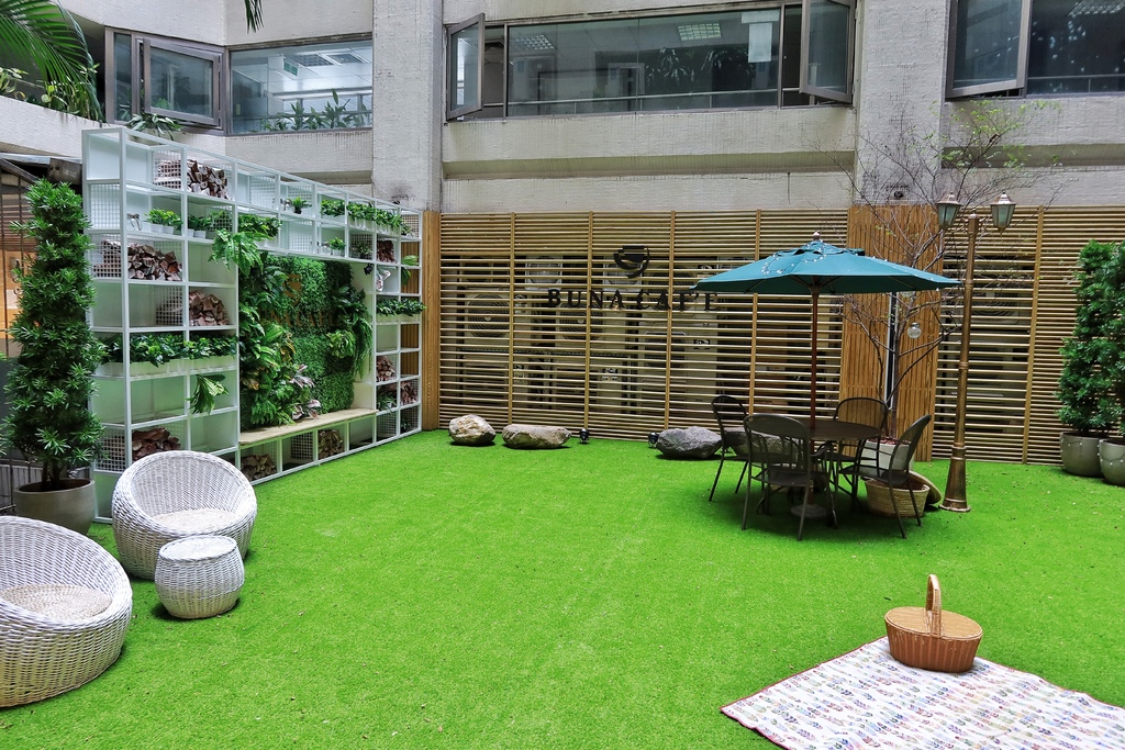 【布納咖啡】buna caf&#8217;e布納咖啡館信義館，充滿復古新潮風格，必吃美味龍蝦義大利麵! @混血珊莎的奇幻旅程