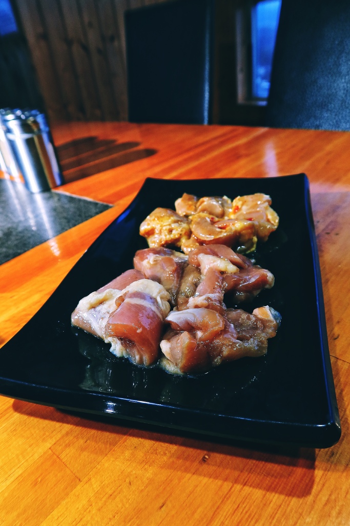 【胖肚肚燒肉】基隆店吃飯配高樓海景，每人只要469元起! @混血珊莎的奇幻旅程