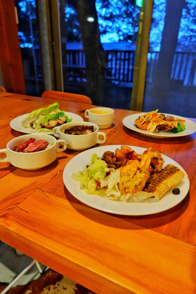 【南投鹿谷住宿】蟬說鳳凰亭序，獨棟小木屋眺望遠方山景，來場森林系輕旅行! @混血珊莎的奇幻旅程