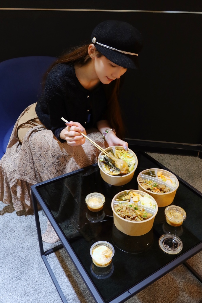 【南港便當】陶膳日本料理│平日中午開賣日式商業御便當│日式炊飯搭配多主餐變化│南軟中信園區外帶美食 @混血珊莎的奇幻旅程