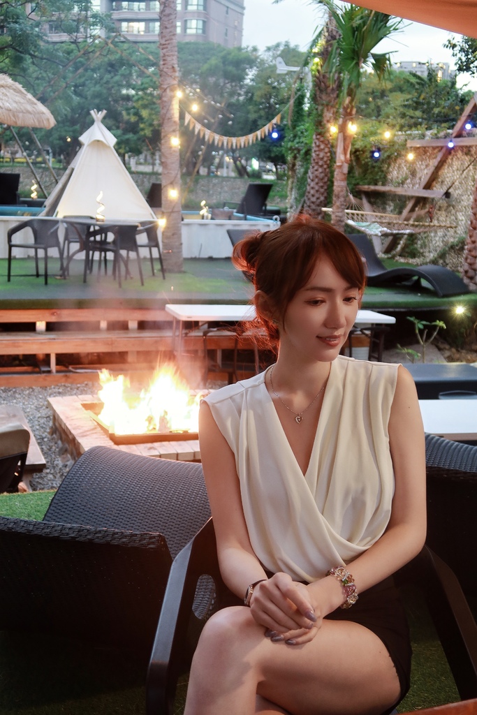 【桃園餐酒館推薦】飲居behide，青埔秘境酒吧，私人會館預約制，峇里島風格好Chill @混血珊莎的奇幻旅程
