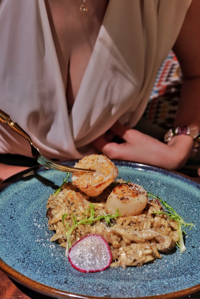 【桃園餐酒館推薦】飲居behide，青埔秘境酒吧，私人會館預約制，峇里島風格好Chill @混血珊莎的奇幻旅程