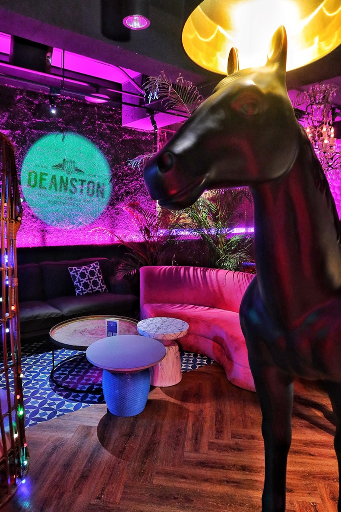 【西屯餐酒館】Chill Play去憂不累，七期浮誇系叢林餐酒館，週末來Chill你的Blue! @混血珊莎的奇幻旅程