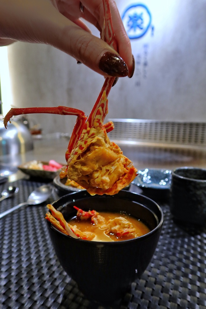 【信義區鐵板燒】明水然樂信義松菸店，日式高級無菜單料理，日本A5和牛、龍蝦、干貝一次滿足! @混血珊莎的奇幻旅程