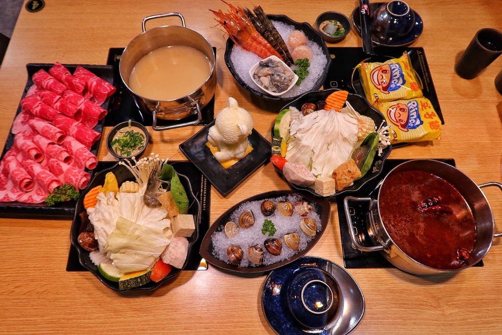 【藝文特區火鍋】山崎昆布鍋物藝文店，每日限量可愛牛奶熊，吃鍋還能抽和牛龍蝦! @混血珊莎的奇幻旅程