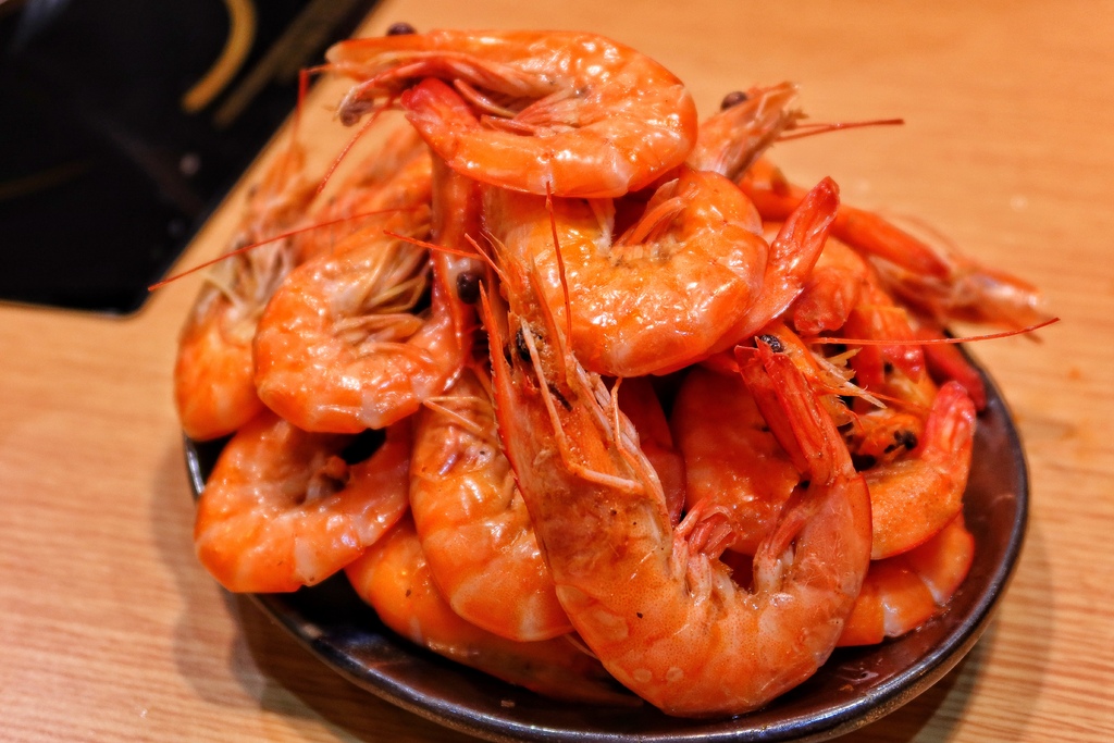 【藝文特區火鍋】山崎昆布鍋物藝文店，每日限量可愛牛奶熊，吃鍋還能抽和牛龍蝦! @混血珊莎的奇幻旅程