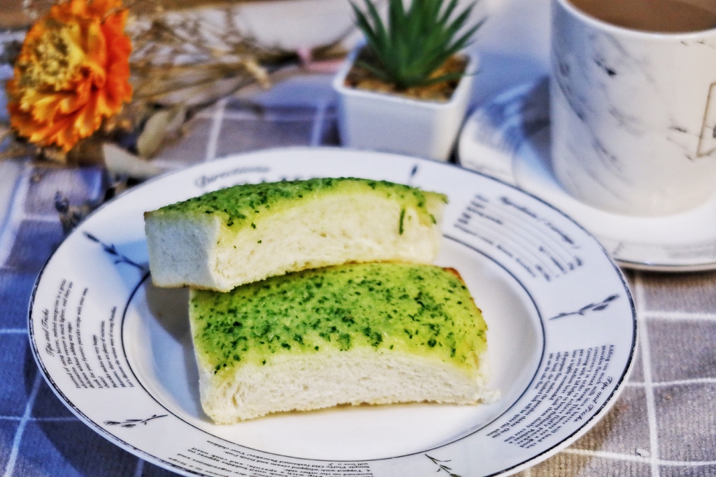 【三重土司】賴董土司，每日出爐近30種口味，團購必買招牌冷凍厚片吐司，十分鐘享用美味早餐! @混血珊莎的奇幻旅程