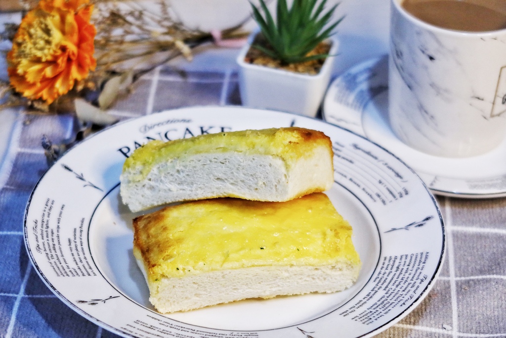 【三重土司】賴董土司，每日出爐近30種口味，團購必買招牌冷凍厚片吐司，十分鐘享用美味早餐! @混血珊莎的奇幻旅程