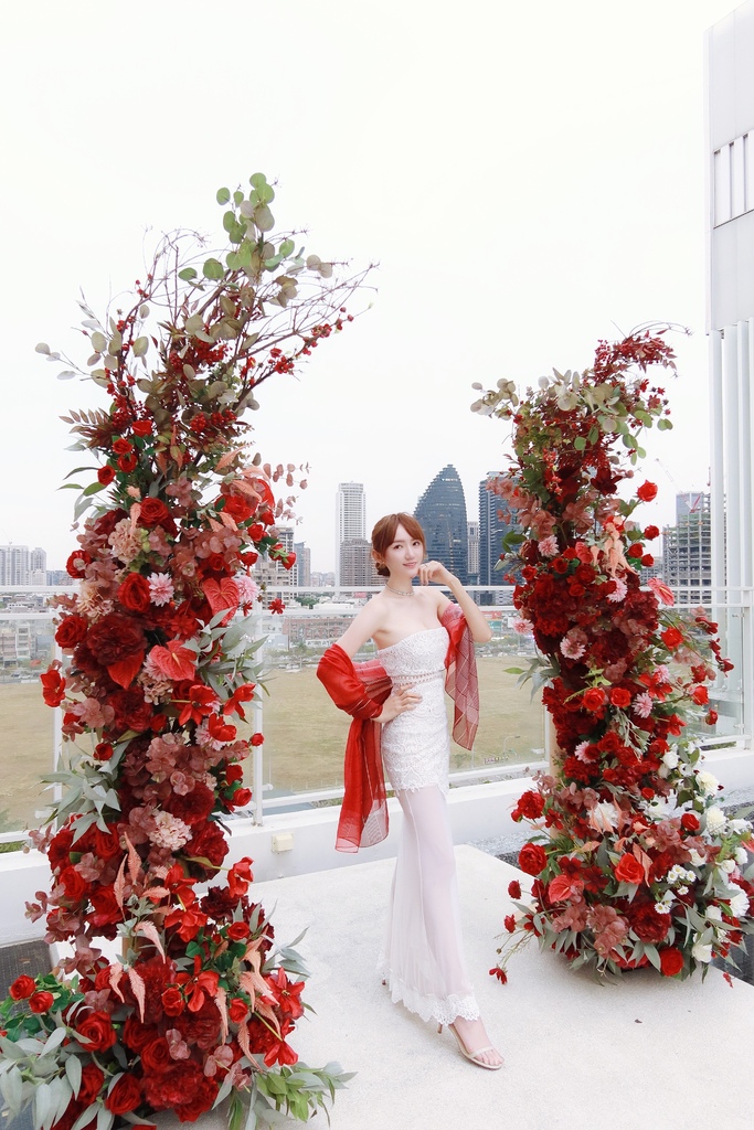 【台中婚宴場地推薦】萊特薇庭│全台獨家黑鏡面鋼琴烤漆奢華宴會廳│超美戶外水池+旋轉樓梯│實現心中的夢幻婚禮! @混血珊莎的奇幻旅程