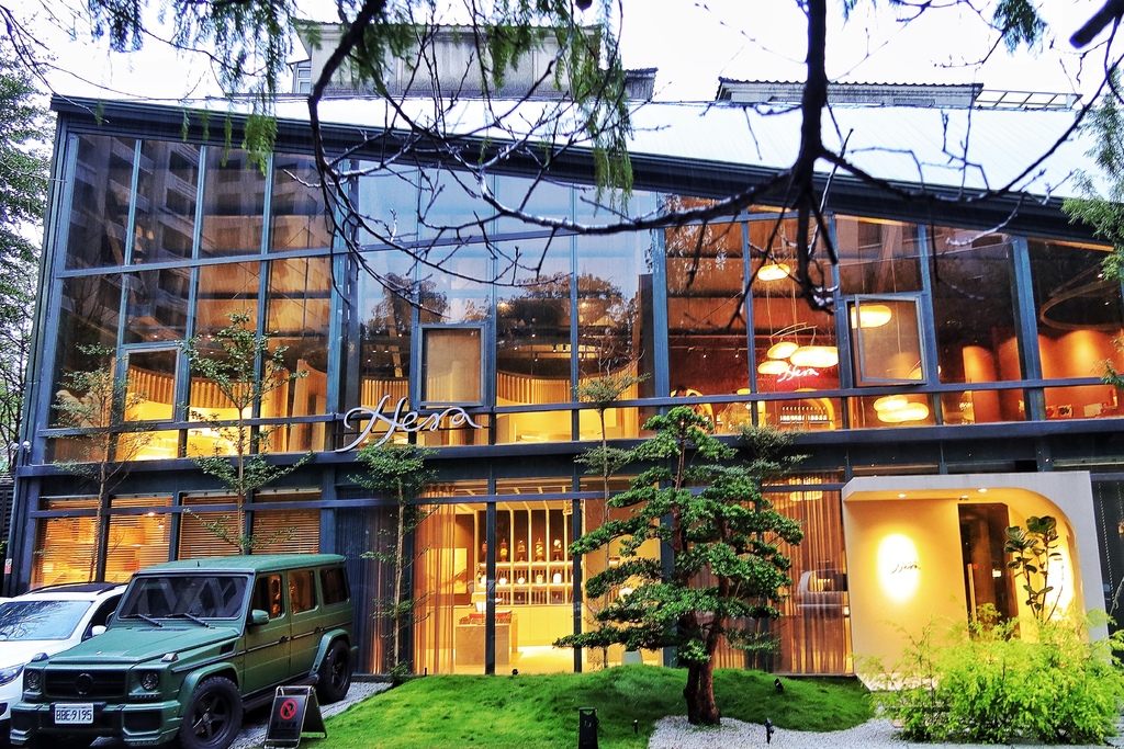 【台中手工喜餅】Hera赫拉頂級喜餅│台中七期質感婚禮喜餅推薦│獨特口味令人難忘│讓人一見鍾情的喜餅 @混血珊莎的奇幻旅程