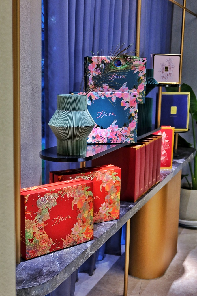 【台中手工喜餅】Hera赫拉頂級喜餅│台中七期質感婚禮喜餅推薦│獨特口味令人難忘│讓人一見鍾情的喜餅 @混血珊莎的奇幻旅程