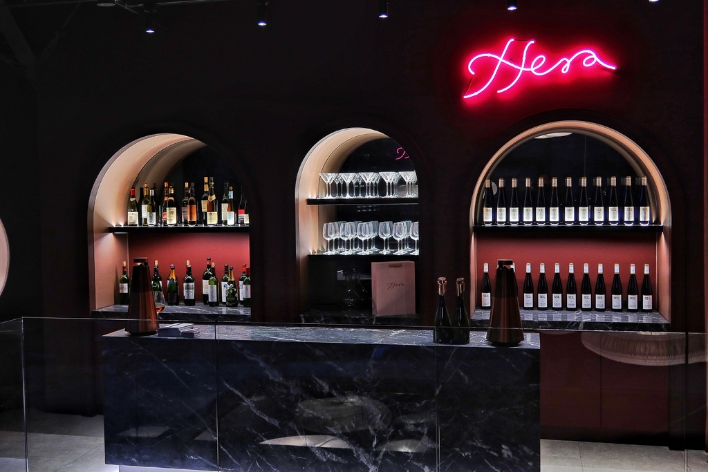 【台中手工喜餅】Hera赫拉頂級喜餅│台中七期質感婚禮喜餅推薦│獨特口味令人難忘│讓人一見鍾情的喜餅 @混血珊莎的奇幻旅程