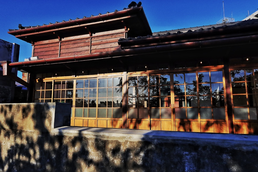 【桃園大溪住宿】大溪老城四季行館，走路就能到大溪老街，老街平價住宿推薦! @混血珊莎的奇幻旅程