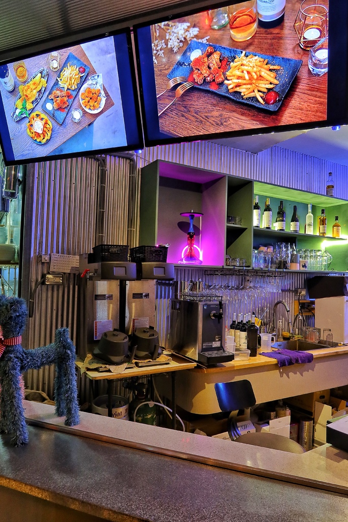 【信義區餐酒館】Meecha Meecha，質感水煙餐廳，必吃招牌醬料串燒，享受微醺週末夜! @混血珊莎的奇幻旅程