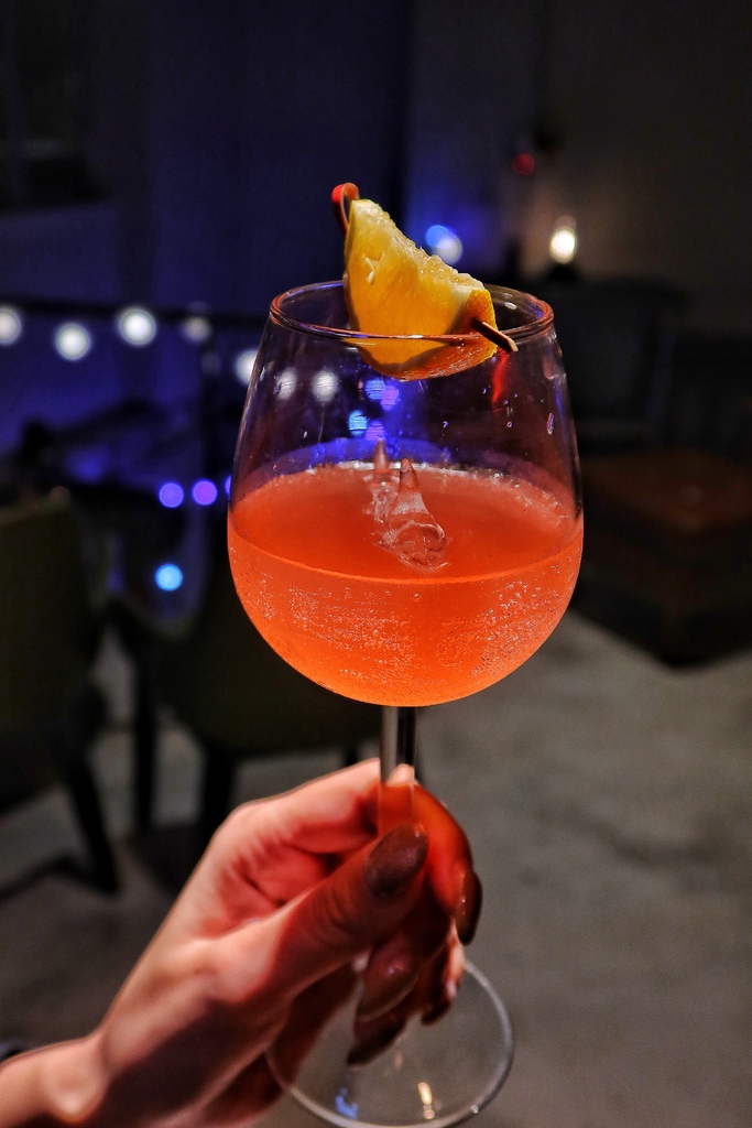 【信義區餐酒館】Meecha Meecha，質感水煙餐廳，必吃招牌醬料串燒，享受微醺週末夜! @混血珊莎的奇幻旅程