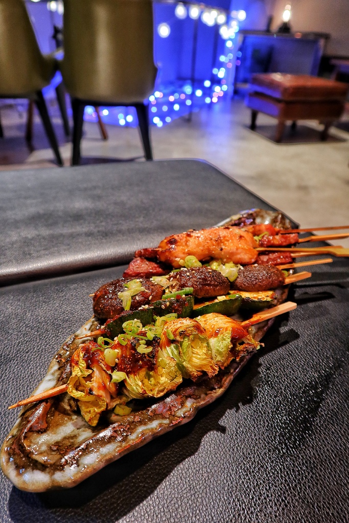 【信義區餐酒館】Meecha Meecha，質感水煙餐廳，必吃招牌醬料串燒，享受微醺週末夜! @混血珊莎的奇幻旅程