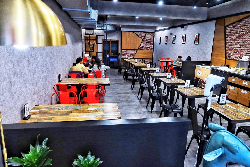 【新竹東區美食】厚作本舖，還有自助吧麻辣燙、爆米花、飲料通通吃到飽! @混血珊莎的奇幻旅程