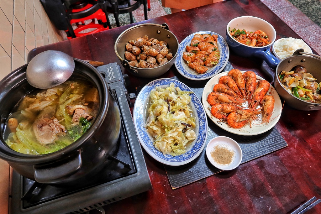 【新竹熱炒】皇品食補岡山羊肉快炒店，來自岡山的羊肉名店，必吃平價美味薑母鴨! @混血珊莎的奇幻旅程