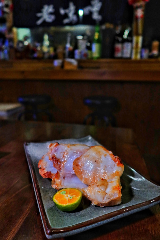 【三重居酒屋】老味噌居酒屋 三重店，日式風格居酒屋，必吃招牌炭火串燒! @混血珊莎的奇幻旅程