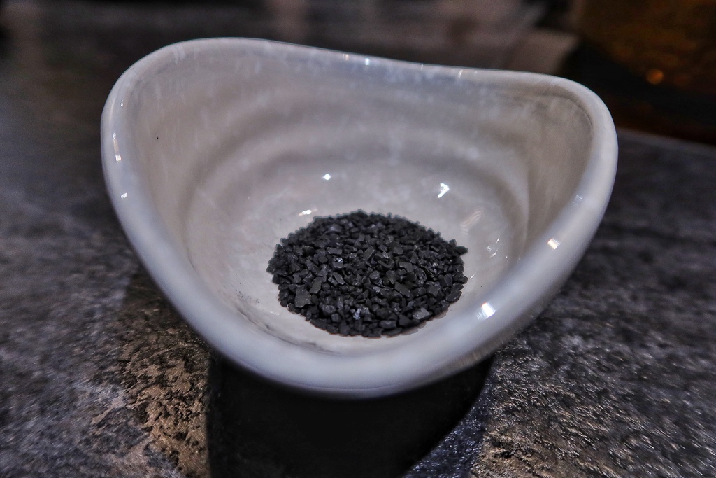 睦月亭│桃園必吃頂級日本A5和牛火鍋，專人桌邊服務，藝文特區高級鍋物! @混血珊莎的奇幻旅程