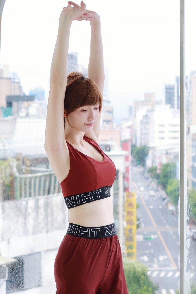 【運動服穿搭開箱】NIHT運動服│獨家研發蜜桃柔運動彈性布│舒適親膚/防曬/吸濕排汗│穿出運動時尚感 @混血珊莎的奇幻旅程