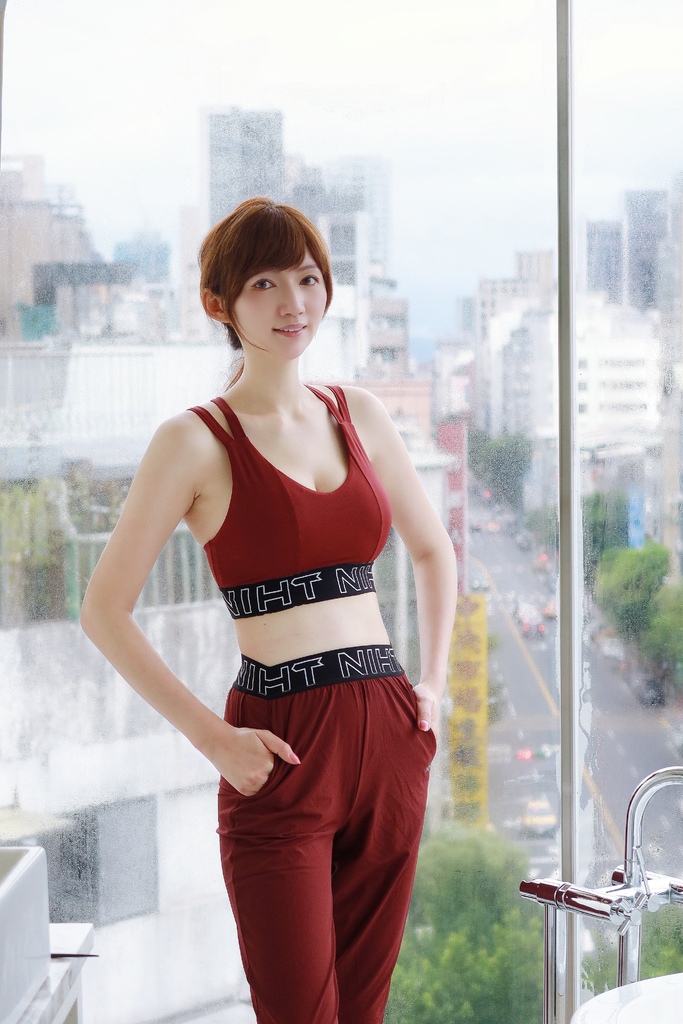 【運動服穿搭開箱】NIHT運動服│獨家研發蜜桃柔運動彈性布│舒適親膚/防曬/吸濕排汗│穿出運動時尚感 @混血珊莎的奇幻旅程