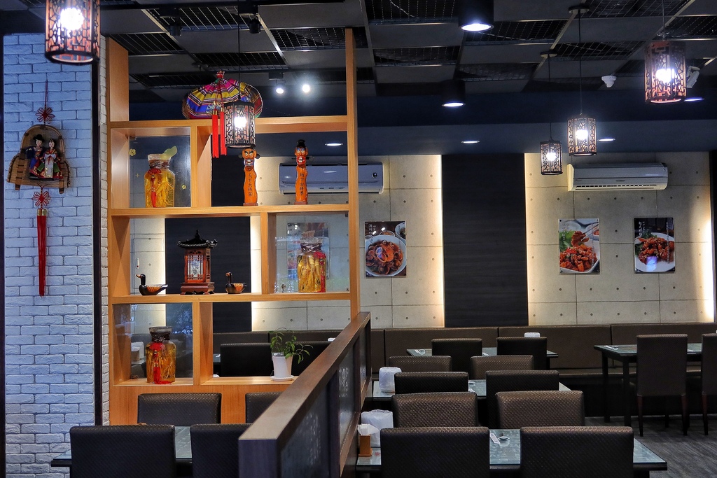 【台中韓式料理】奇加化韓國料理，南屯老字號台中韓式餐廳，多種小菜吃到飽! @混血珊莎的奇幻旅程