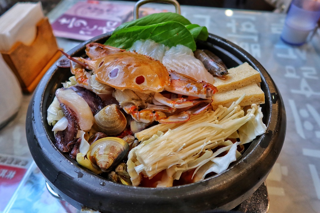 【台中韓式料理】奇加化韓國料理，南屯老字號台中韓式餐廳，多種小菜吃到飽! @混血珊莎的奇幻旅程