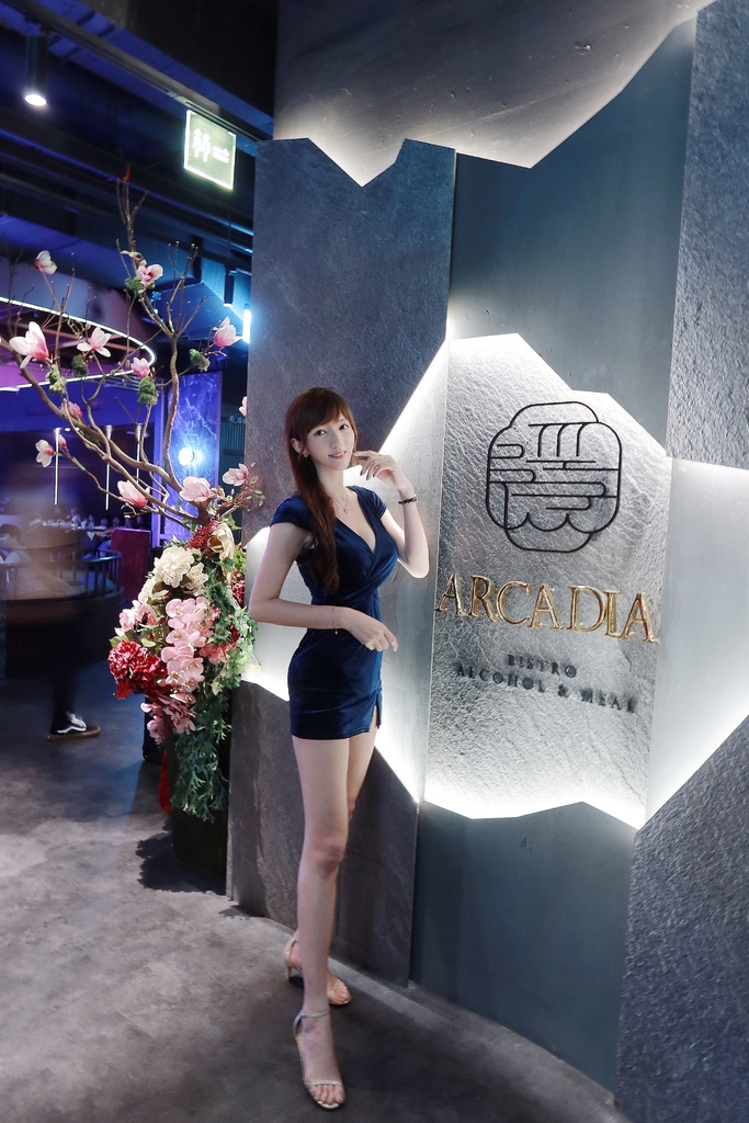 【信義區餐酒館】隱世餐酒館the arcadia，新台式時尚風格餐酒，Live band樂團演出，嗨翻週末夜! @混血珊莎的奇幻旅程