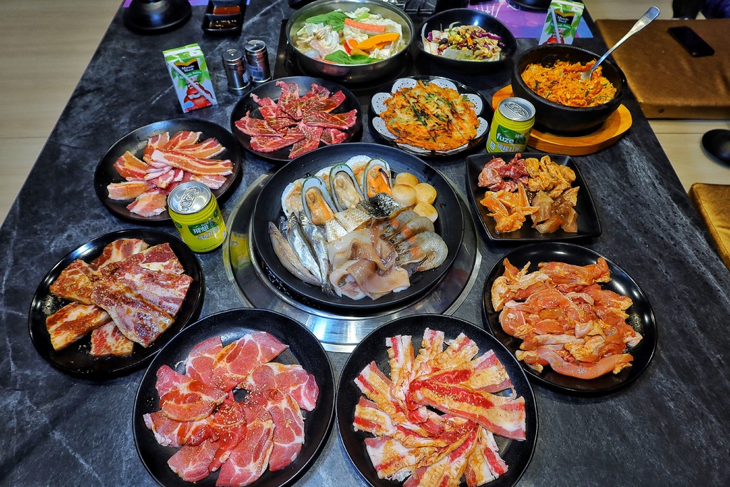 【桃園包廂餐廳】Shock燒肉A19環球青埔店｜和牛海鮮燒肉吃到飽，獨立包廂還有KTV唱到飽! @混血珊莎的奇幻旅程