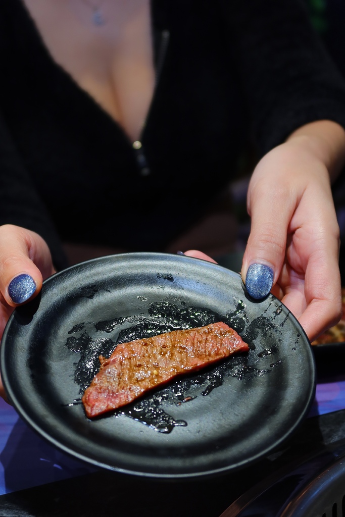【桃園包廂餐廳】Shock燒肉A19環球青埔店｜和牛海鮮燒肉吃到飽，獨立包廂還有KTV唱到飽! @混血珊莎的奇幻旅程