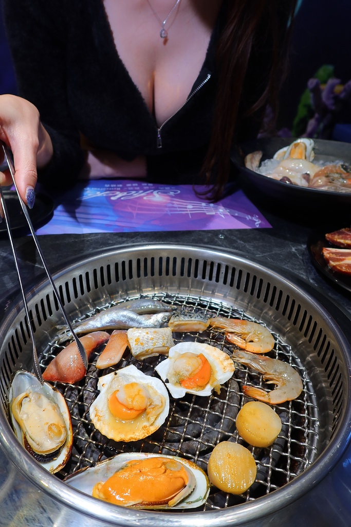 【桃園包廂餐廳】Shock燒肉A19環球青埔店｜和牛海鮮燒肉吃到飽，獨立包廂還有KTV唱到飽! @混血珊莎的奇幻旅程
