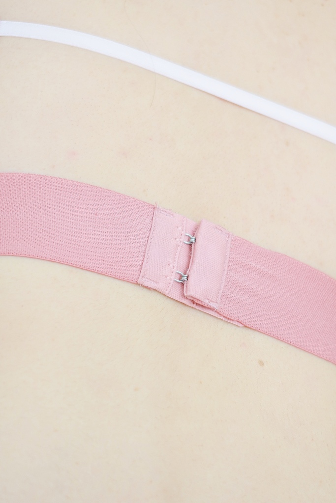 【運動穿搭】MIT運動品牌-VOUX│涼感運動套裝 吸濕排汗更清爽│顯瘦配色 夏日粉嫩穿搭 │穿出都會時尚運動風 @混血珊莎的奇幻旅程