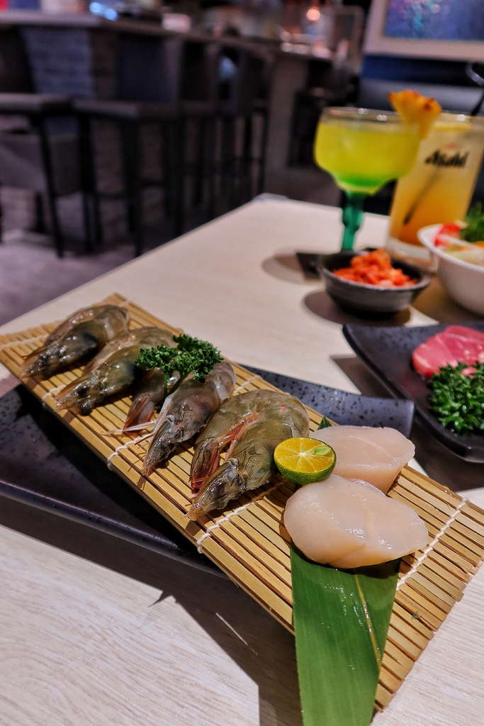 【新店燒肉】牛燒肉Yakiniku，和牛套餐，有多種特色調酒，價格千元有找! @混血珊莎的奇幻旅程