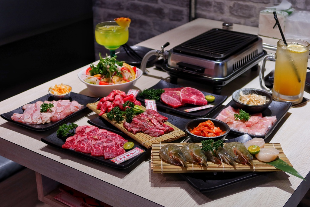 【新店燒肉】牛燒肉Yakiniku，和牛套餐，有多種特色調酒，價格千元有找! @混血珊莎的奇幻旅程
