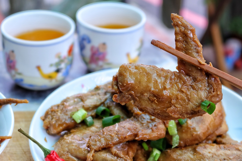 【黑竹園雞爪凍】彰化員林40年滷味老店，來自清朝御膳房御廚祕方 @混血珊莎的奇幻旅程