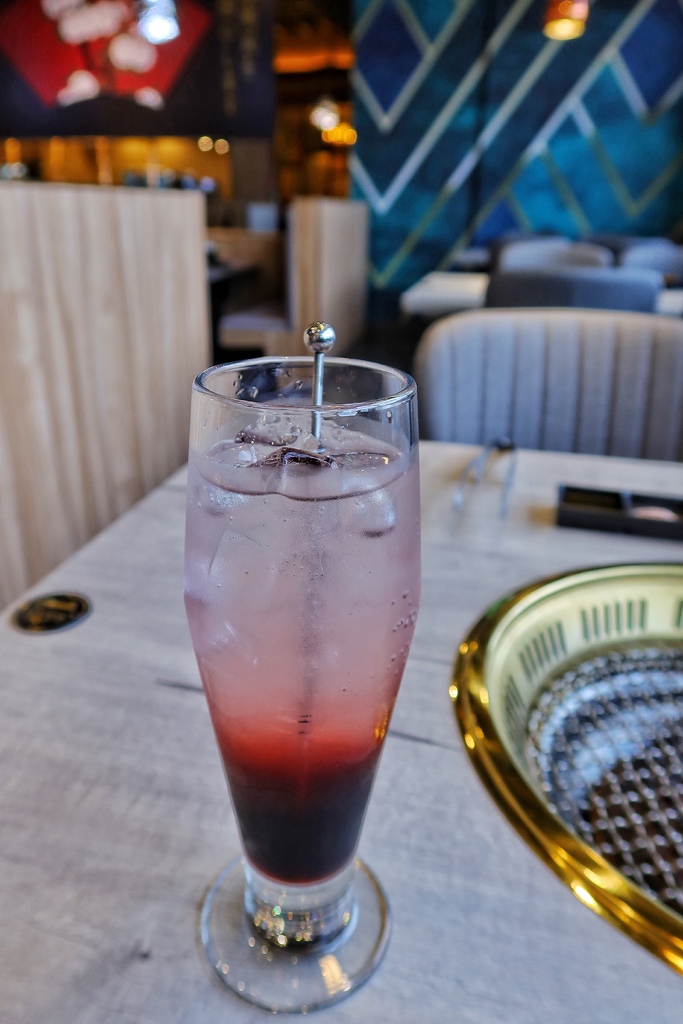 【信義區燒肉】揪餖燒肉│信義ATT頂級和牛燒烤│燈光美氣氛佳 台北慶生約會餐廳推薦 @混血珊莎的奇幻旅程