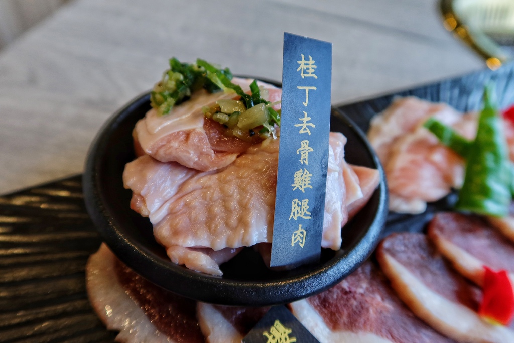 【信義區燒肉】揪餖燒肉│信義ATT頂級和牛燒烤│燈光美氣氛佳 台北慶生約會餐廳推薦 @混血珊莎的奇幻旅程
