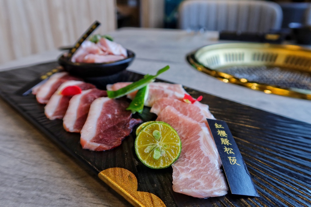 【信義區燒肉】揪餖燒肉│信義ATT頂級和牛燒烤│燈光美氣氛佳 台北慶生約會餐廳推薦 @混血珊莎的奇幻旅程