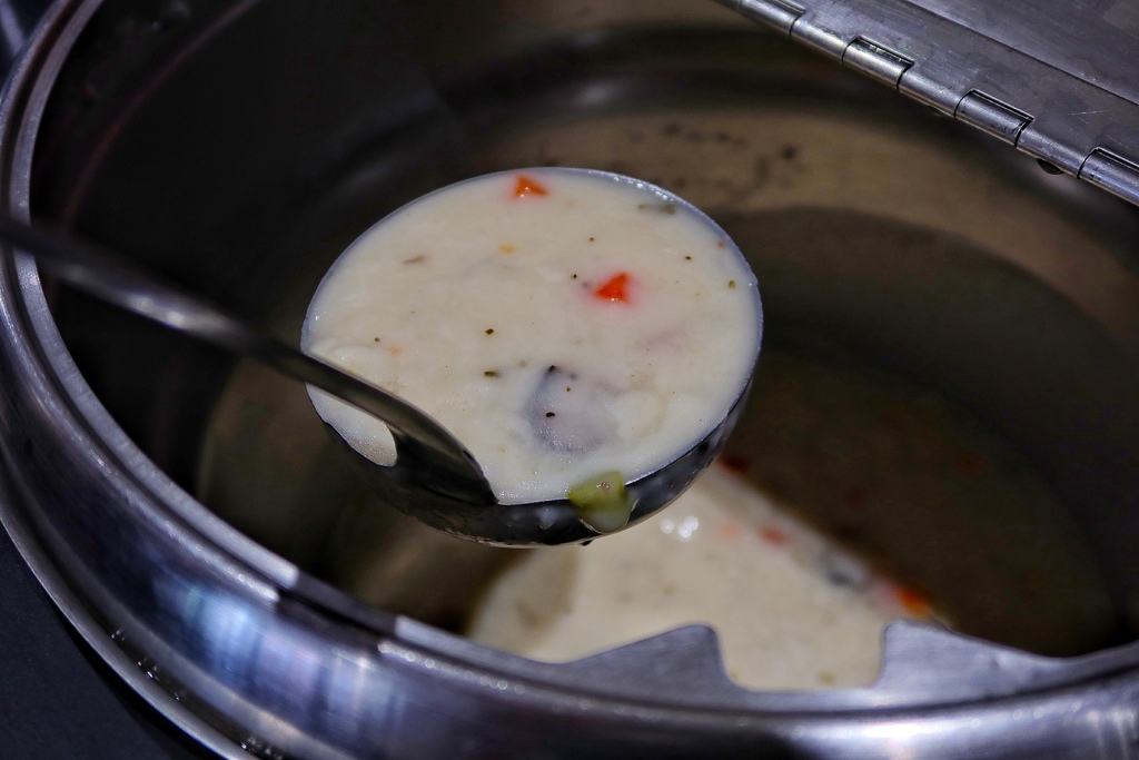 【逢甲午餐】Gogo Pasta 逢甲 台中商業午餐 法式焗烤龍蝦只要388元自助沙拉吧吃到飽 @混血珊莎的奇幻旅程