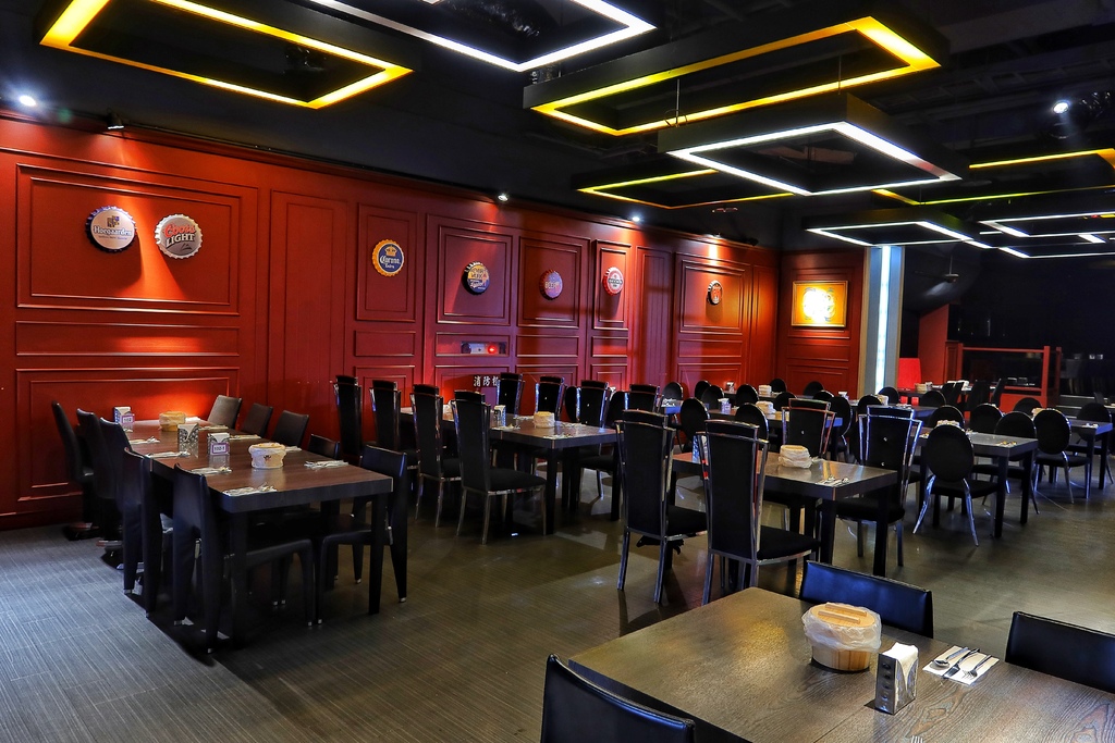 【台中吃到飽】星饗道國際自助餐Buffet吃到飽，現切爐烤美國牛排.紅白酒暢飲，超過百種多國料理無限爽吃! @混血珊莎的奇幻旅程